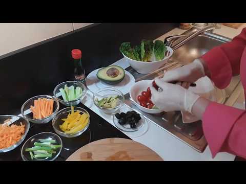 ბრინჯის ქაღალდში გახვეული ბოსტნეულის მიქსი