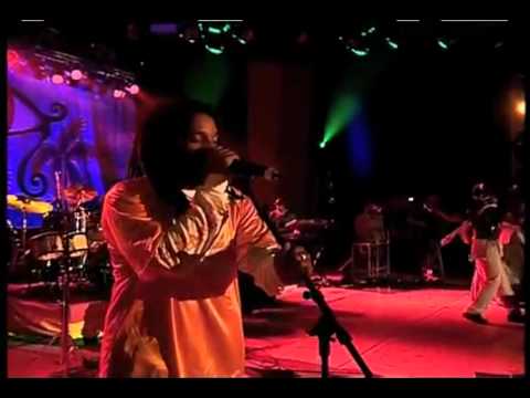 Obejrzyj Ziggy Marley & The Melody Makers - "Rainbow Country" w YouTube