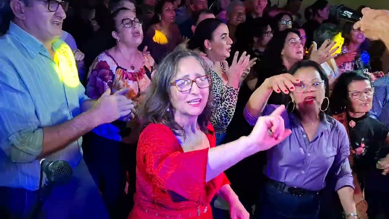 Nós somos andorinhas que vão e que vem a procura de amor/ Grupo Vistaço-Grupo Renascer 2025