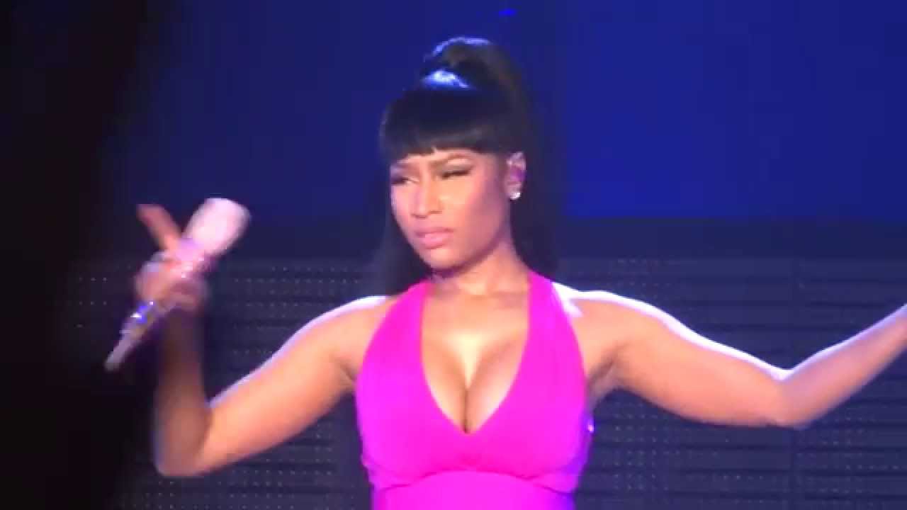 Nicki Minaj - Pills N Potions - live Manchester 4 april 2015