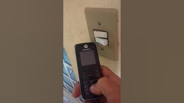 Como ligar a lâmpada da sua casa com celular