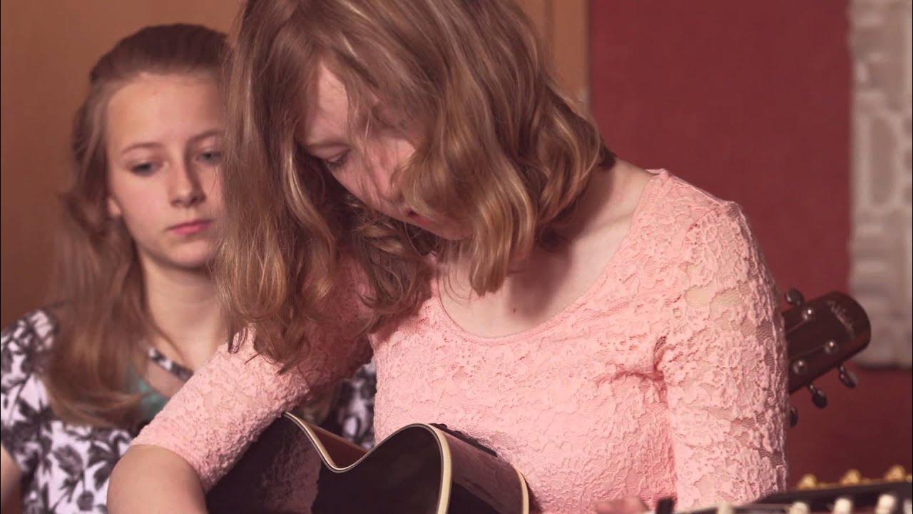 Six To The Floor&Friends Clocks Coldplay Cover Rhythms del Mundo Style