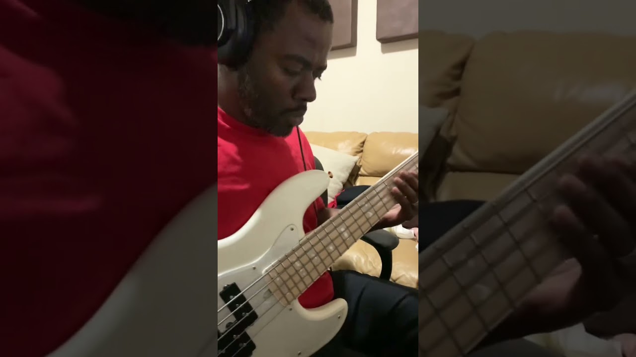 在 YouTube 上觀看「Trying Mary j blige just fine (basscover) #bassguitar #shorts」 在 YouTube 上觀看「Trying Mary j blige just fine (basscover) #bassguitar #shorts」