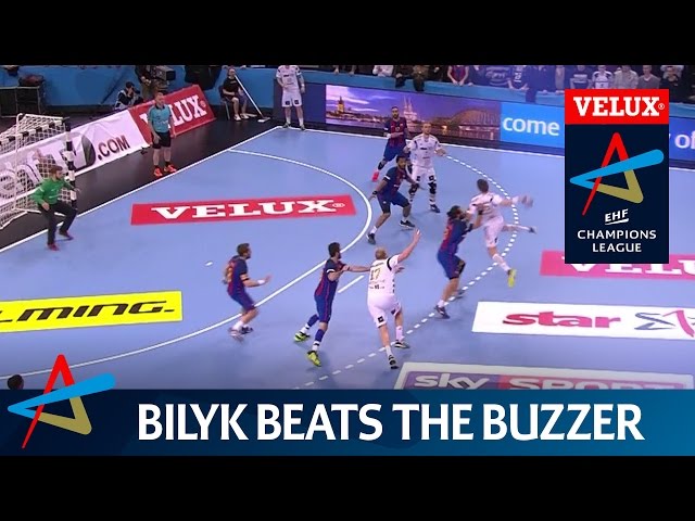 Bilyk beats the buzzer | Round 13 | VELUX EHF Champions League class=