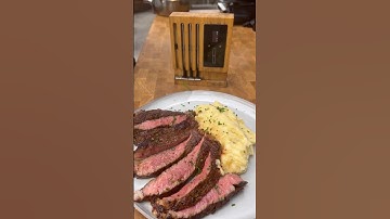 Steak and mashed potatoes