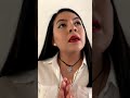Tortura psicológica: mujeres prisioneras custodiadas por hombres