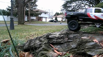 Losi Micro Rock Crawler Silverado Scaler more trail running(720P HD)