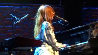 Video thumbnail of "Tori Amos - Nothing Else Matters (Live!, Nottingham, 2014)"