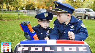 Little Heroes search for their pretend play police gear screenshot 4