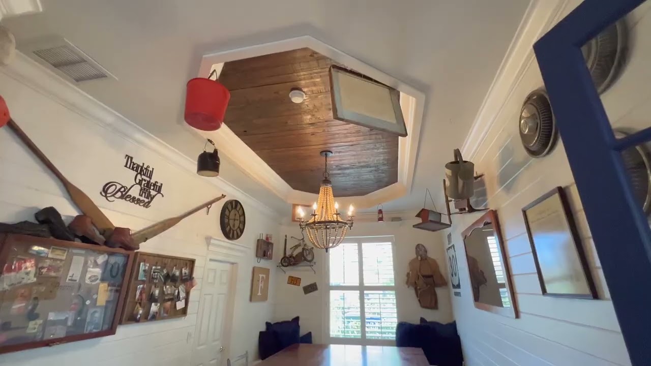 FT MYERS | 1041 S Town & River