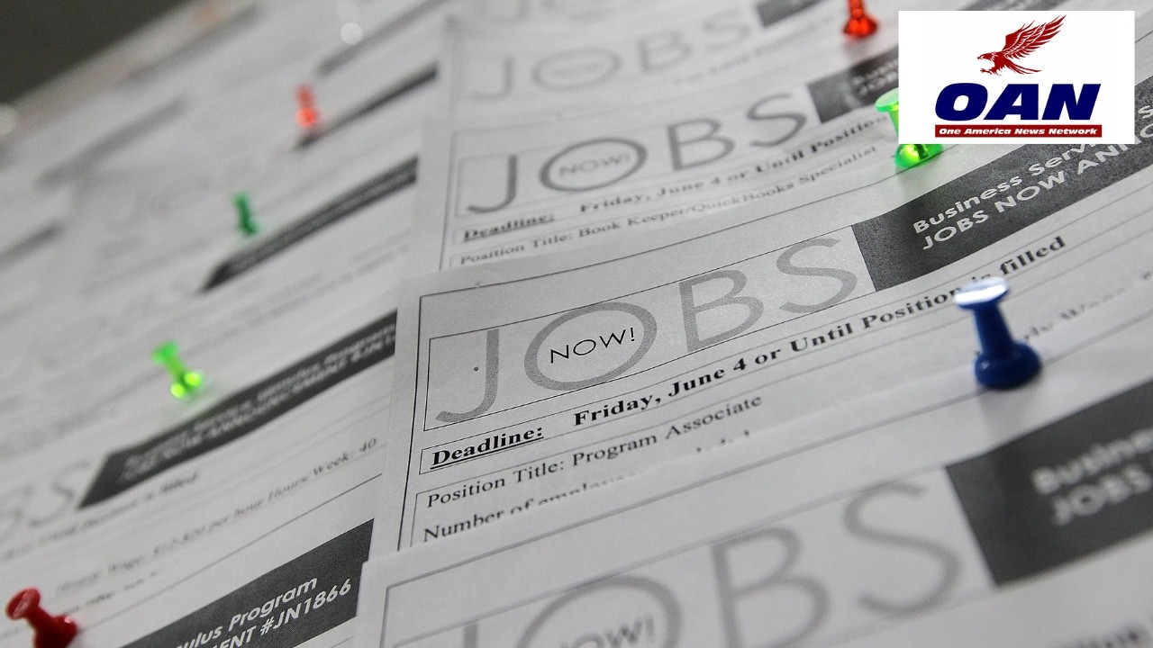 U.S. Employers Add 115K Jobs in April - YouTube