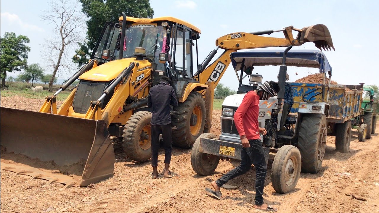 JCB 3dx old Machine Loading High Speed Power Machine With Eicher 380 ...