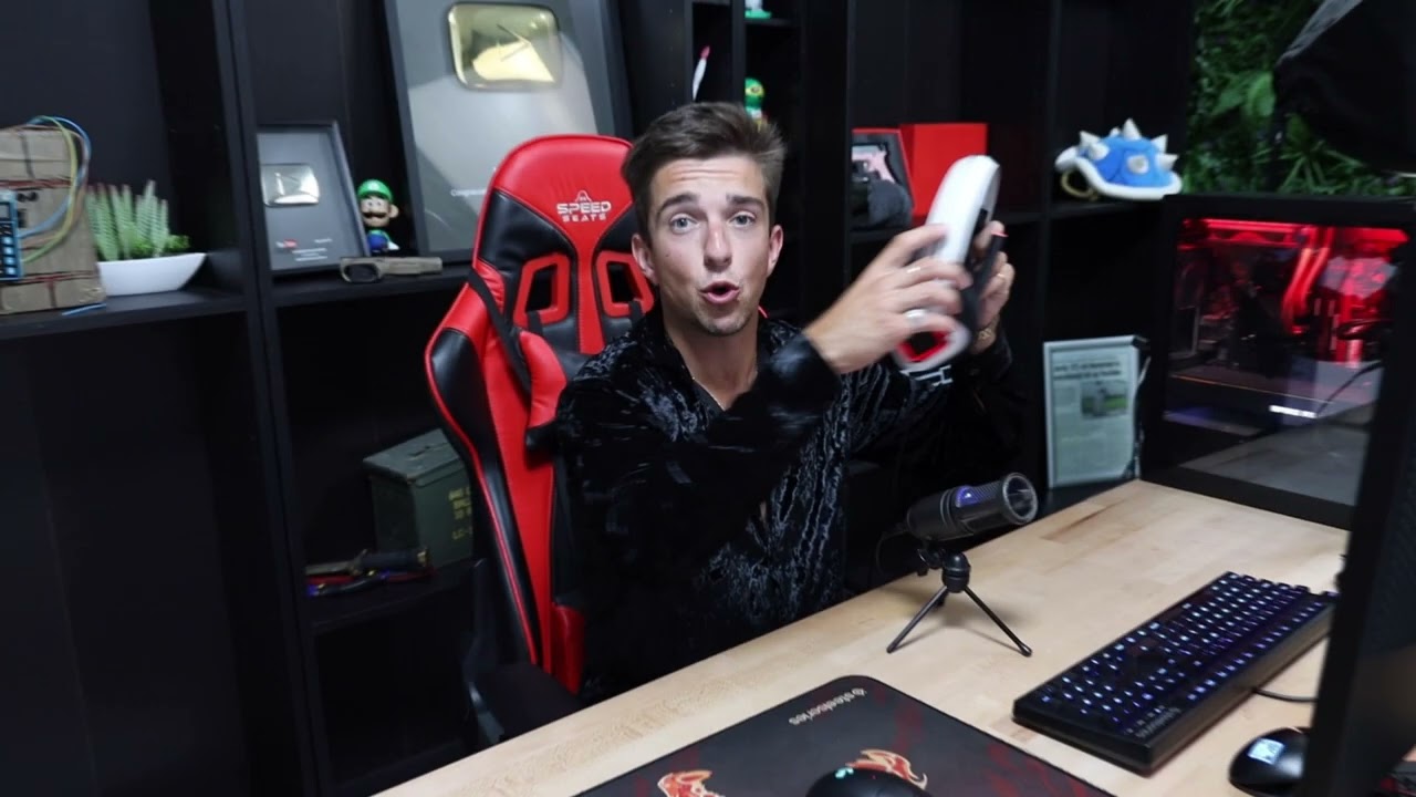 Open Mic Comedy in CSGO? (MojoOnPC Gaming Video Intro)