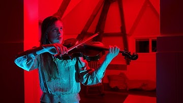 Yanna Pelser - singing violist improvisations