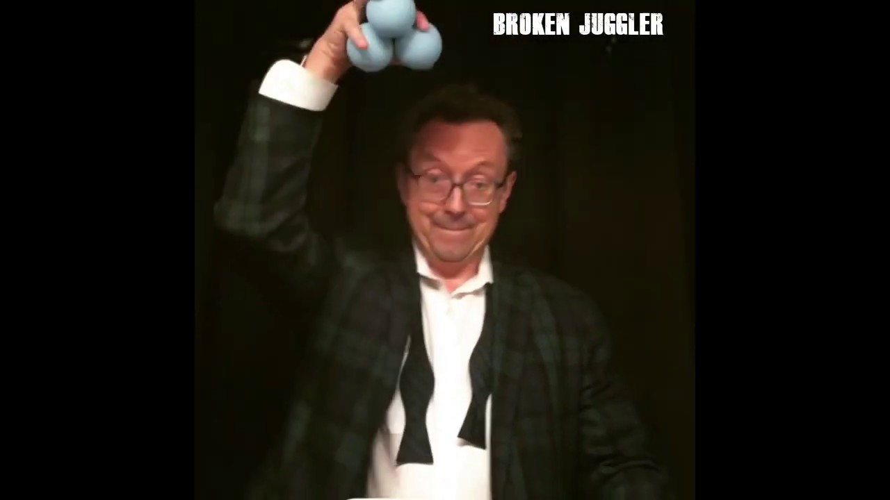Juggling with small balls | Broken Juggler | Michael Rayner - YouTube