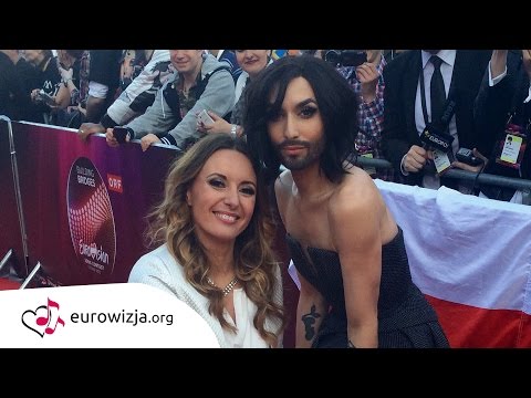 Monika Kuszyńska spotyka Conchitę na otwarciu Eurowizji 2015