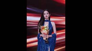 Gulnezer Bextiyar hot 🔥 Weibo Night Awards 2023