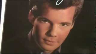 Bobby Vee - The Night Has A Thousand Eyes - [original STEREO] chords