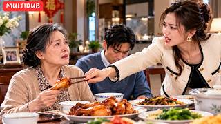 給兒子當了7年免費保姆，吃個雞腿竟被兒媳嫌棄！我心寒離家，誰料當年救過的3位大佬竟親自接我報恩，全家傻眼了！#家庭 #爽劇 #打臉