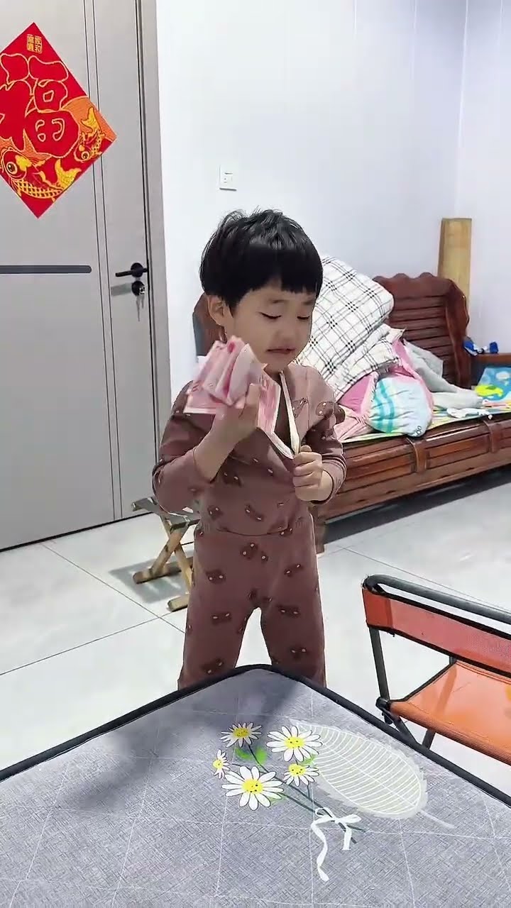 本来想逗逗儿子，结果万万没想到！#Cute baby#Cute#呆萌小米宝#聪明宝宝#萌娃