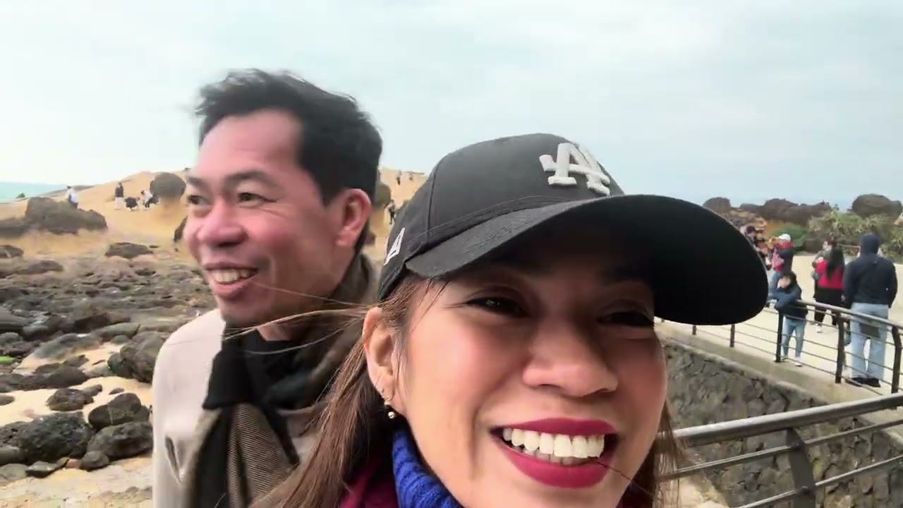 Day 2 - Taiwan 2026 (Klook tour - Yehliu & Shifen & Night Jiufen + Sky Lantern)