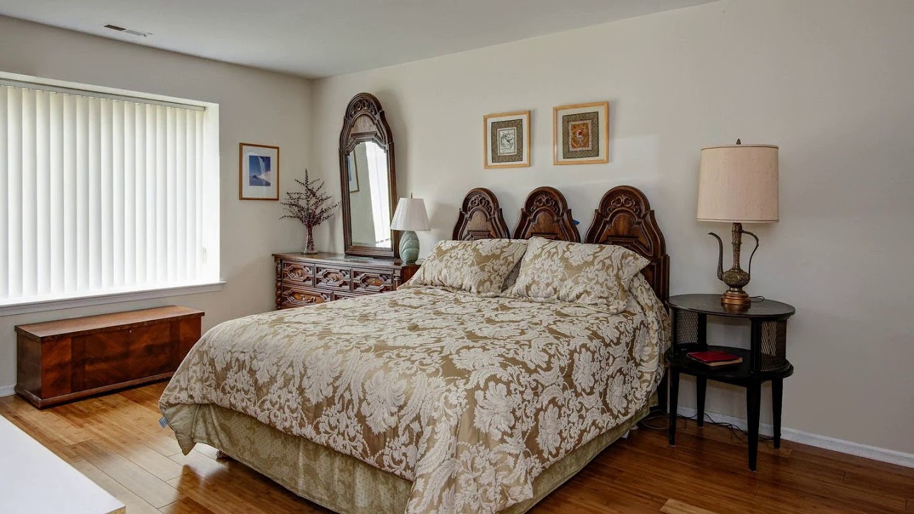 1107 Chesterwood Court Marlton, NJ 08053 Condo Real Estate For