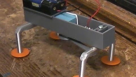 Simpler 4 leg walking robot, "type two" based on the 1960