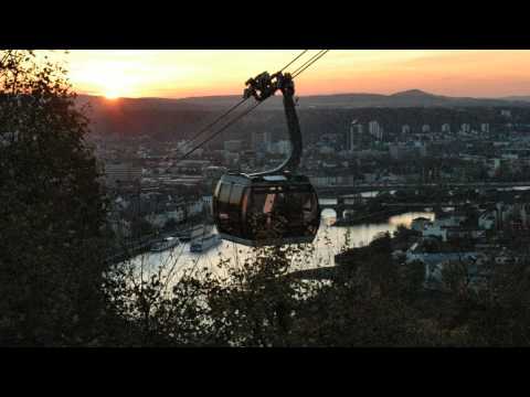Holiday Markets~AHI Travel 2015 von YouTube · Dauer: 18 Minuten 25 Sekunden Holiday Markets~AHI Travel 2015 von YouTube · Dauer: 18 Minuten 25 Sekunden
