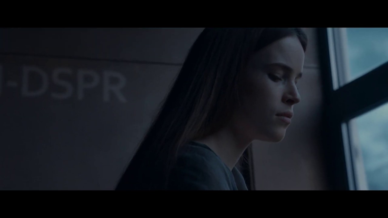 девушка из клипа маркул худший друг. наталья козырева маркул. клип скалы маркул. маркул скалы обложка. маркул скалы актриса.