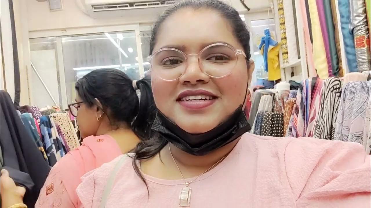 Shopping Street In Dubai Fabric Shopping In Old City Of Dubai Ruby shopping-street-in-dubai-fabric-shopping-in-old-city-of-dubai-ruby