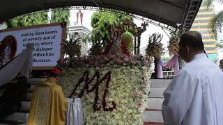 CARDINAL LUIS ANTONIO TAGLE BEFORE THE VENERABLE IMAGE OF VIRGEN DE LA ROSA DE MACATI