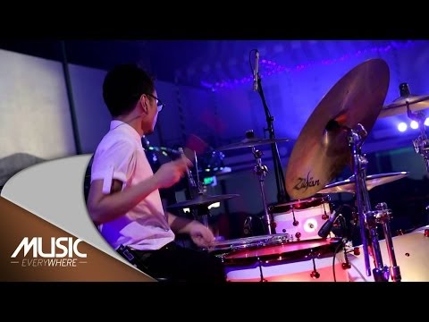 Vierratale - Cinta Butuh Waktu (Live At Music Everywhere) *