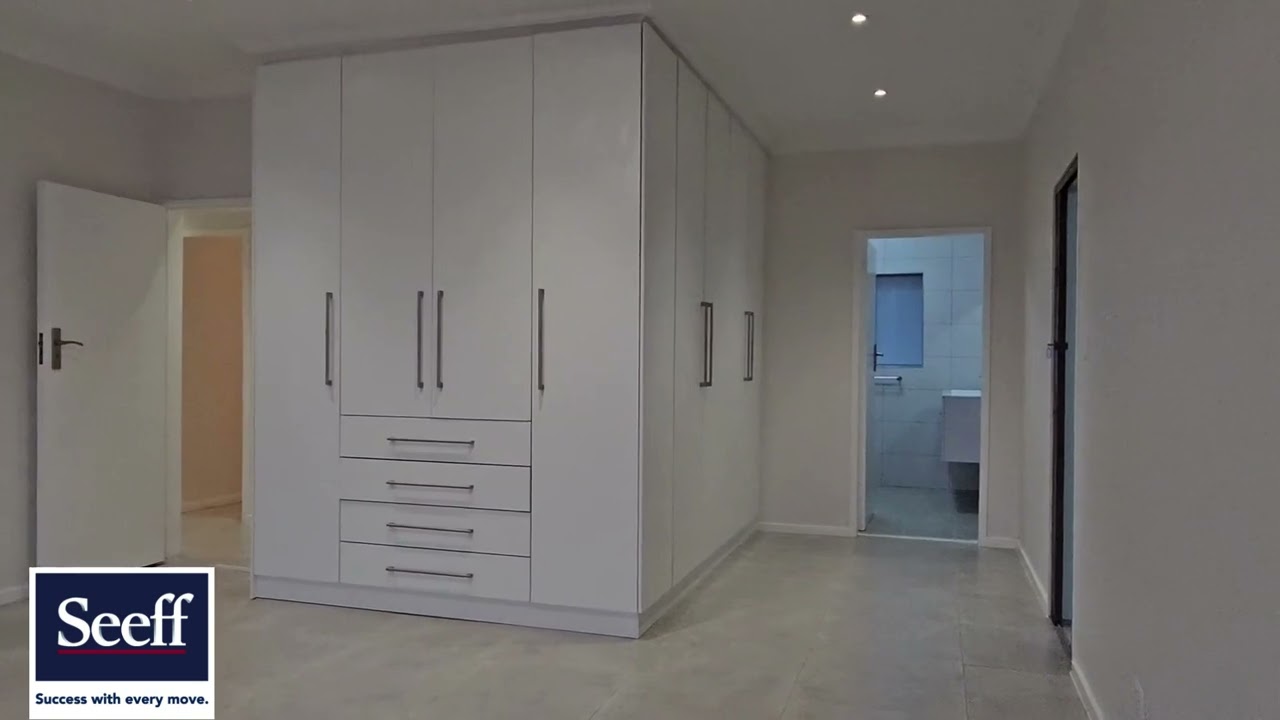 Newly Renovated Stylish Sanctuary with Lagoon & Knysna Heads Views