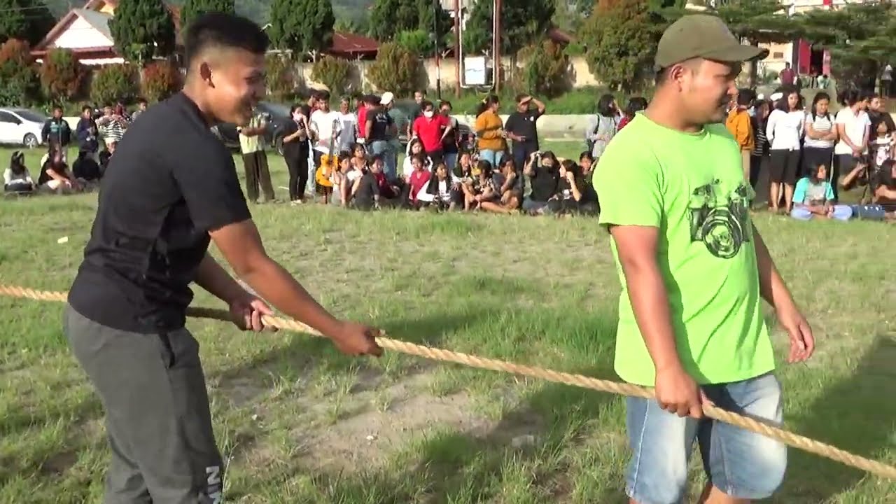 stasi-payung-vs-stasi-selandi-lomba-tarik-tambang-pesta-omk