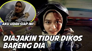 MAKSA MINTA TIDUR BARENG DIKOS CEWEK !!