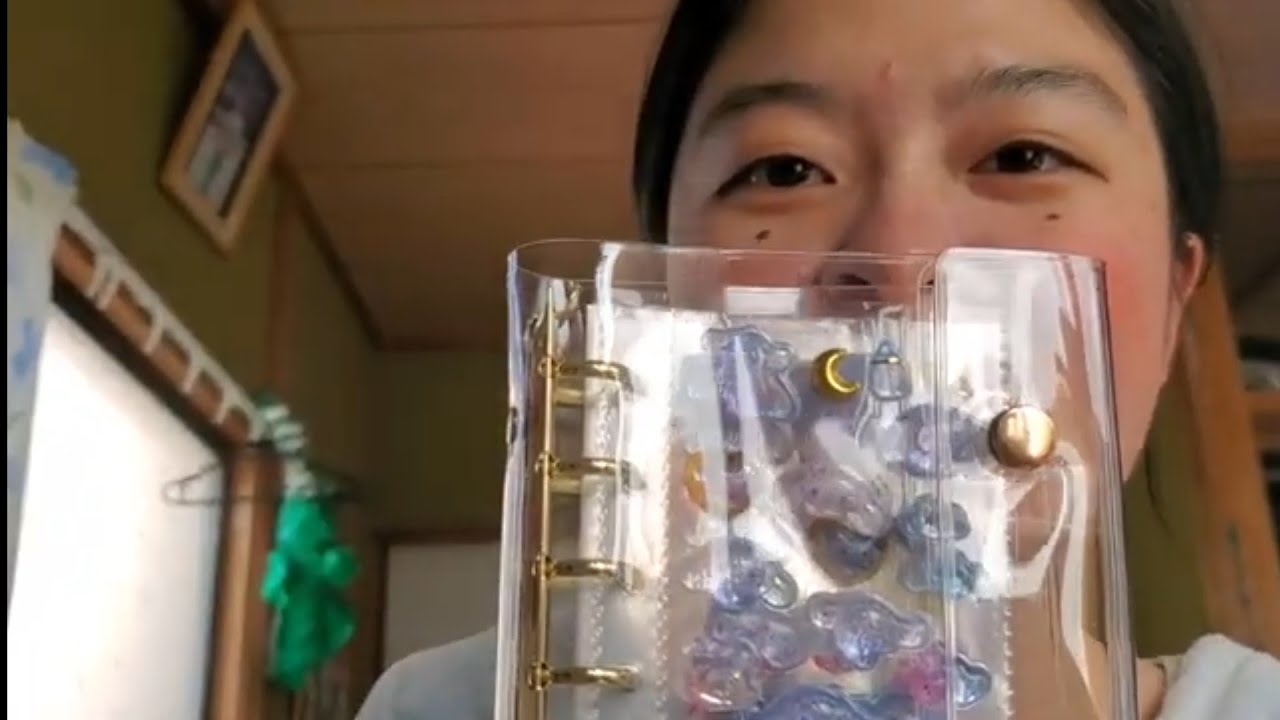 推しのグッズとシール帳