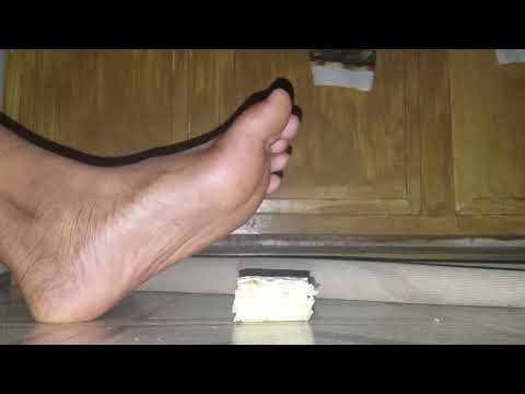 Barefeet Crush Barefeet Crush