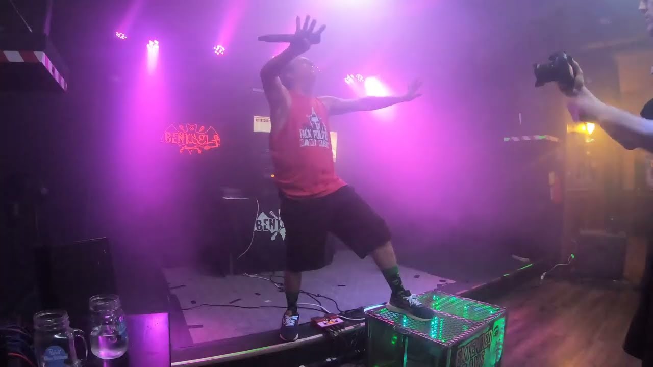 Mira Bent Self - Sunshine (Live - Maple Ridge, BC) en YouTube Mira Bent Self - Sunshine (Live - Maple Ridge, BC) en YouTube