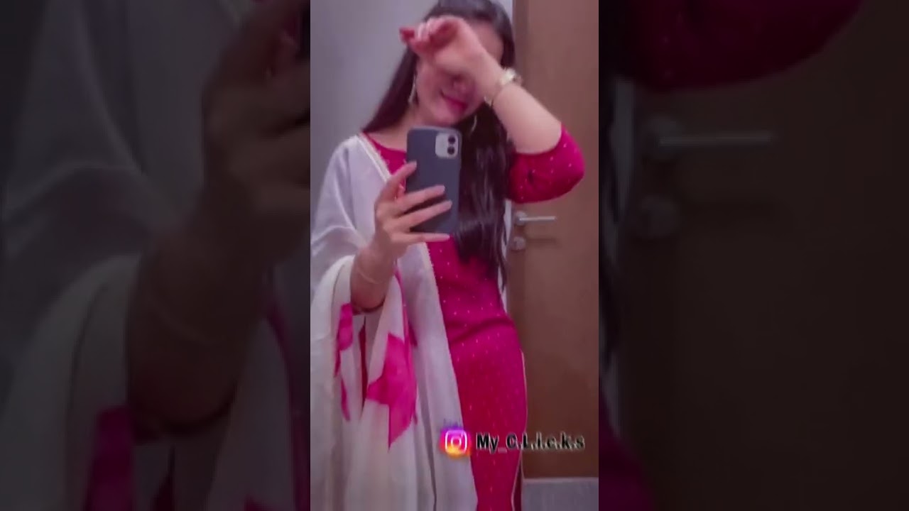 Mirror Selfie Pose in Ethnic outfit 