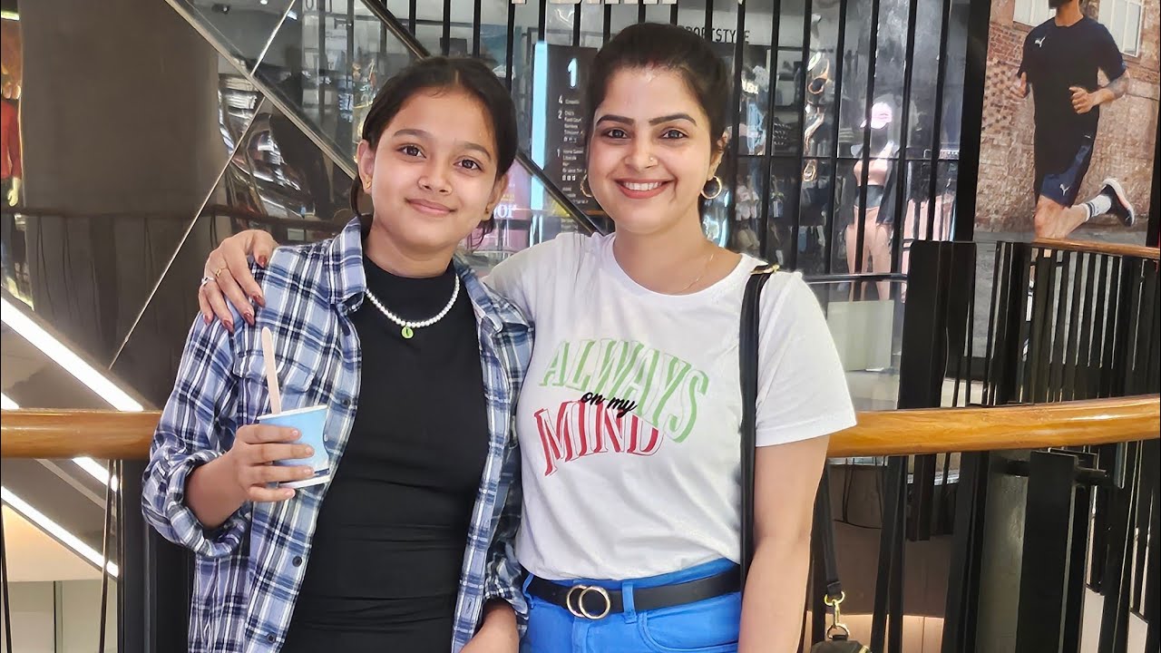 Sejalକୁ ସବୁବେଳେ shopping ଦରକାର | କେତେ shopping କରିବ sejuli | finally JAWAN ଦେଖିଲୁ|