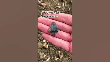 Unbelievable 6000 year old arrowhead