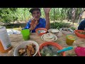 Don Juanito disfrutando de una rica sopa de pollo 🍗😋☺