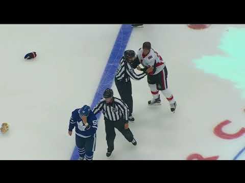 Andreas Borgman fights Mike Blunden