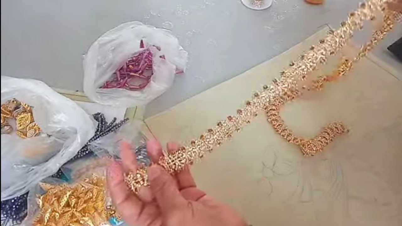 شوفو حبيباتي كيفاش تعمري  صدر بلوزة تلمسانية خاصة للمبتدات