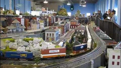 Trainstock 2 - Tour of the largest 3-rail layout in the US - Part 1