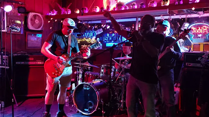 Ted Brooks, Kevin Helmick, Eric Bartholemew- Baby What You Want Me To Do- 10/6/19- Vinnie's - Ft.Mad