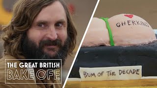Joe Wilkinson bakes his own bum! | The Great Stand Up To Cancer Bake Off