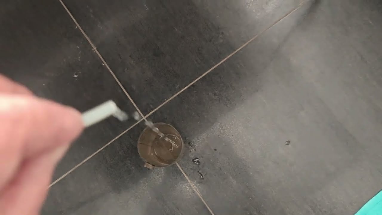 Comment vider une chaudière peu accessible ? Trucs et astuces vapeur vive / Tips and tricks steam RC