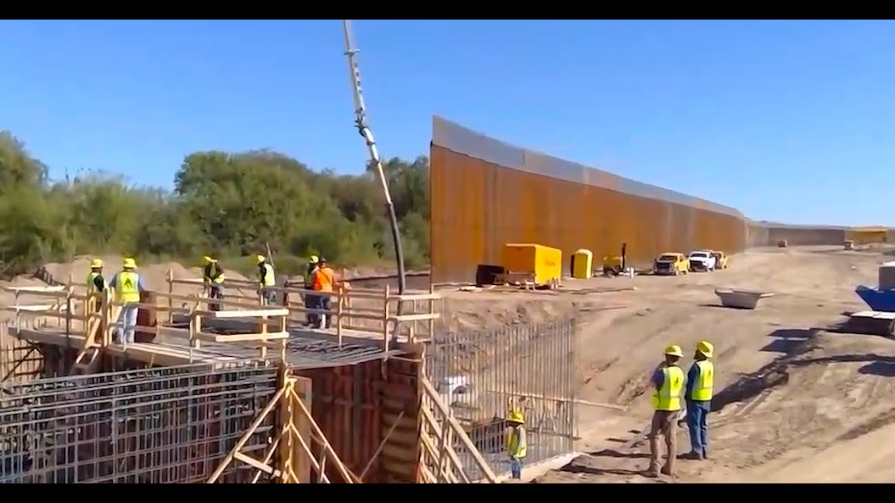 Border Wall Being Built In Texas As Caravan Rushes Toward U.S. - YouTube