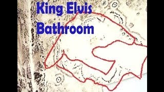 Secret  Elvis  Presely second floor bathroom exposed